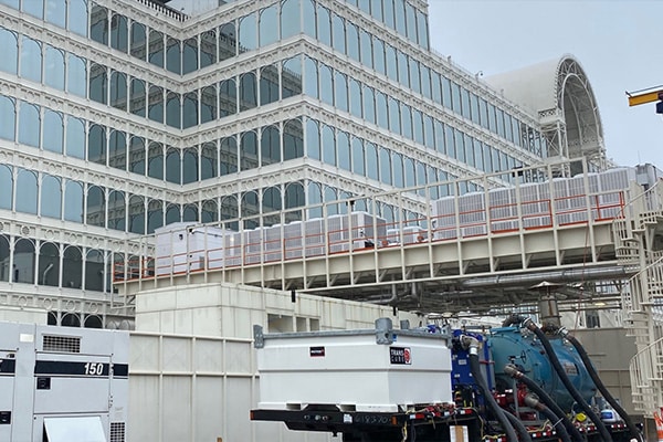 Dallas Data Center Feature - HVAC RNTL